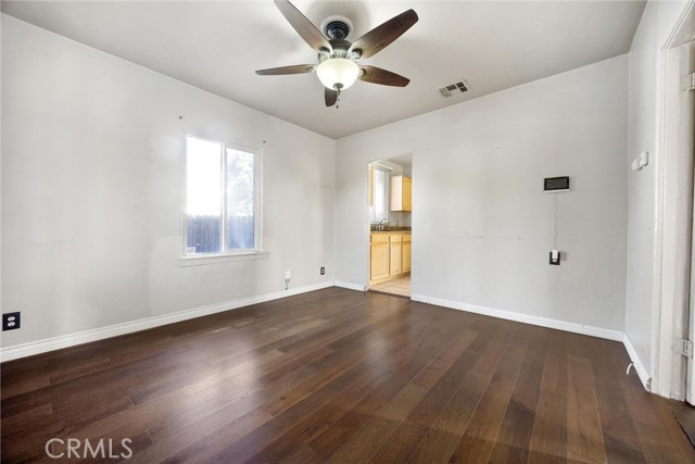 Detail Gallery Image 4 of 25 For 2829 Dracena St, Bakersfield,  CA 93304 - 2 Beds | 1 Baths