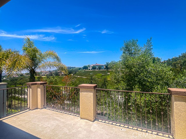 53 Via Armilla, San Clemente CA: https://media.crmls.org/medias/ffe5862e-9762-4633-893d-1e948c84f8eb.jpg