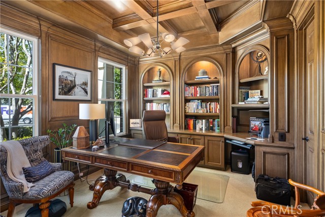 4 Sandy Knoll, Coto de Caza CA: https://media.crmls.org/medias/ffe5c9d4-f28c-483e-b475-3d48b027183e.jpg
