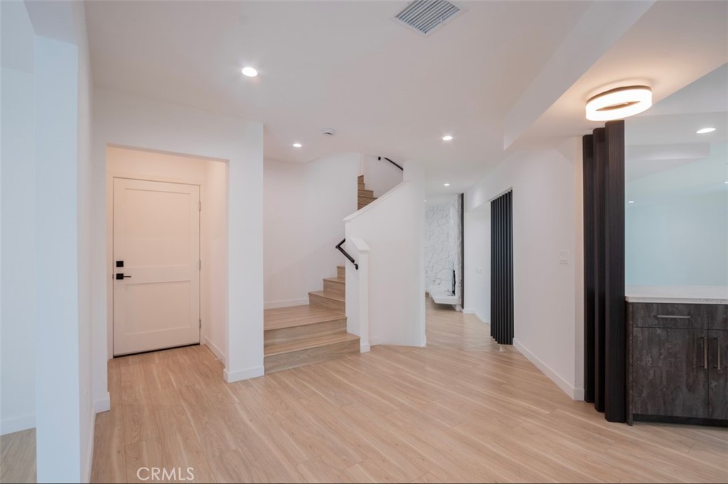 MLS #SR25250676 image #11