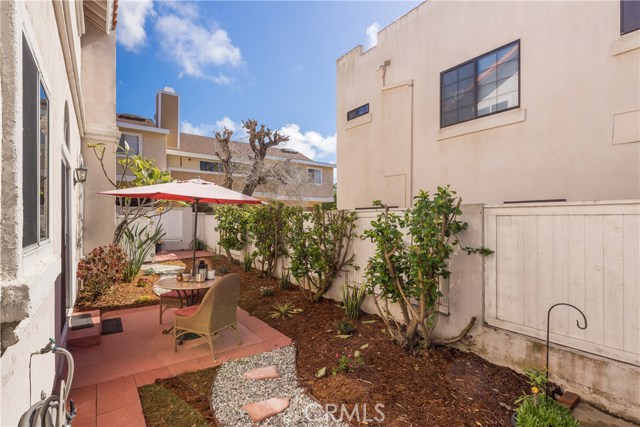 1902 Carnegie Lane, Redondo Beach, California 90278, 3 Bedrooms Bedrooms, ,1 BathroomBathrooms,Residential,Sold,Carnegie,SB17036494