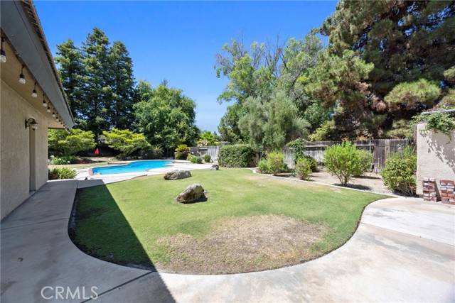11717 Old Town Road, Bakersfield CA: https://media.crmls.org/medias/ffe6dd3b-562a-43c3-8229-73340735c95e.jpg