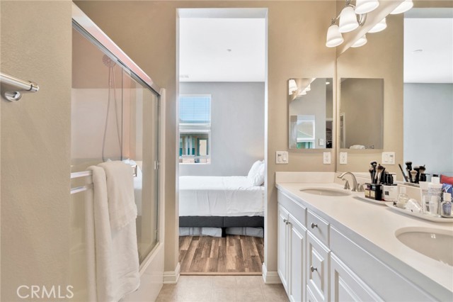 5325 Pacific Terrace, Hawthorne CA: https://media.crmls.org/medias/ffe7569d-d628-4d9a-821c-242b2044545f.jpg