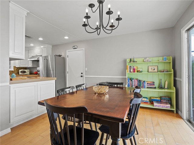 Detail Gallery Image 14 of 51 For 9710 Lubao Ave, Chatsworth,  CA 91311 - 3 Beds | 2 Baths