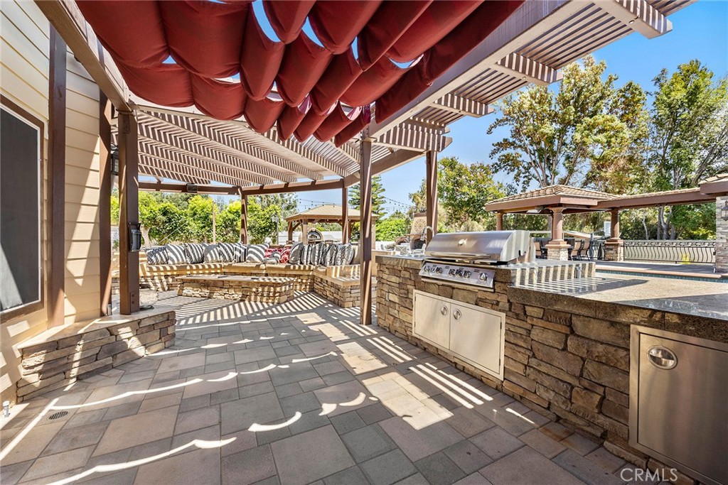 Generous size BBQ with additional granite counters and oversized countertops