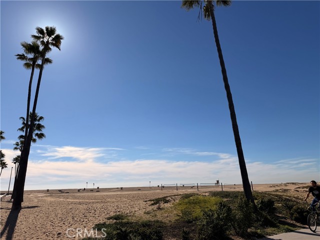 Detail Gallery Image 27 of 32 For 418 #a E Oceanfront, Newport Beach,  CA 92661 - 3 Beds | 2 Baths