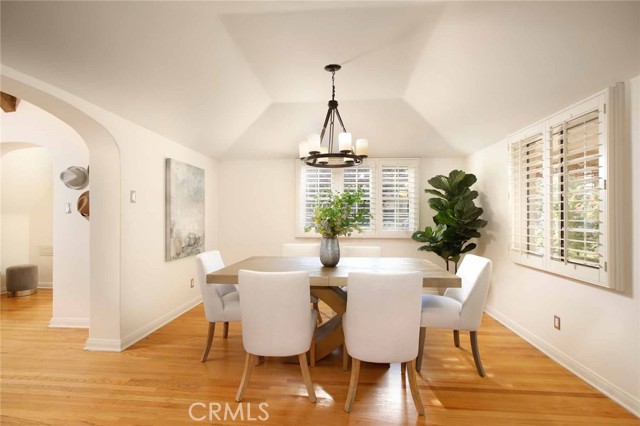 1534 Idlewood Road, Glendale CA: https://media.crmls.org/medias/ffebb1c5-1047-4665-8d21-4f547aa6413e.jpg