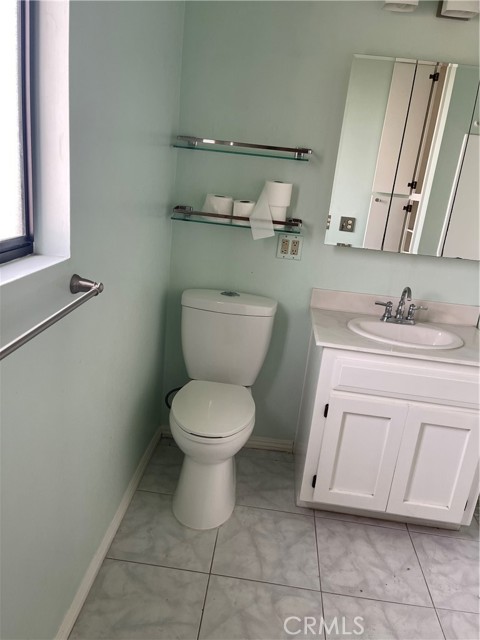 Image 6 of 27 For 8459 La Vela Avenue