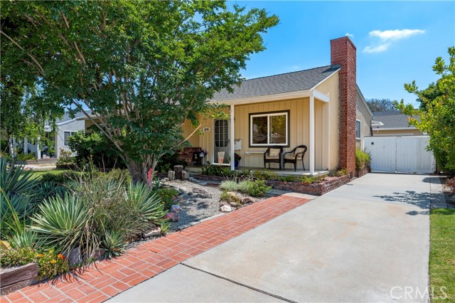 2270 Senasac Ave., Long Beach CA: https://media.crmls.org/medias/ffebef17-cf4a-49e9-9af0-f9b7768d22bc.jpg