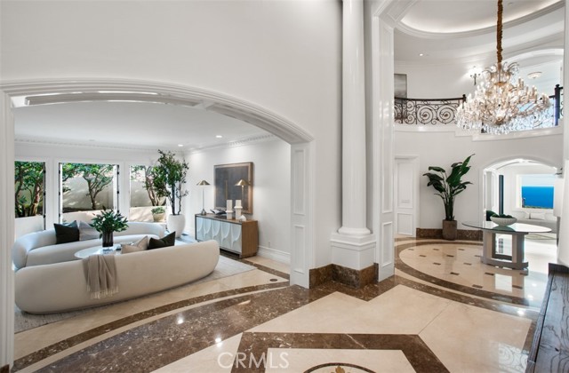 50 Pelican Crest, Newport Coast CA: https://media.crmls.org/medias/ffecf5d8-a418-4252-a5ed-e441780dbdd7.jpg