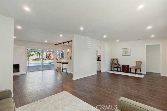 Detail Gallery Image 8 of 36 For 20101 Superior St, Chatsworth,  CA 91311 - 3 Beds | 2 Baths