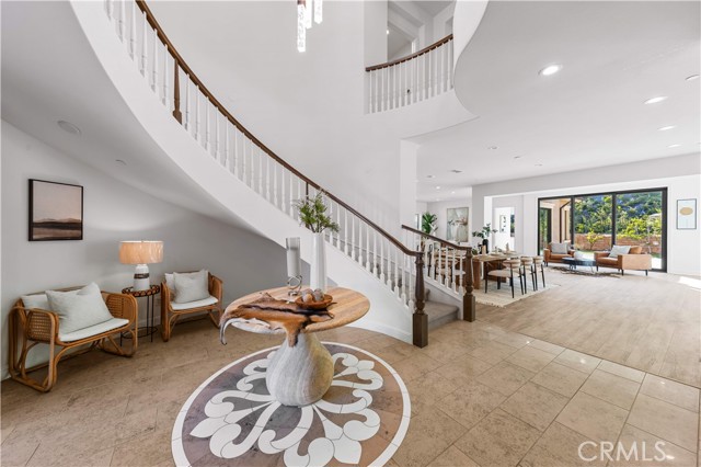 Detail Gallery Image 15 of 74 For 111 Great Oak, Irvine,  CA 92602 - 5 Beds | 5/1 Baths