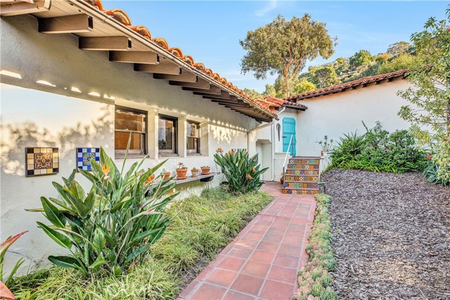 585 Via del Monte, Palos Verdes Estates, California 90274, 3 Bedrooms Bedrooms, ,2 BathroomsBathrooms,Residential,Sold,Via del Monte,PV22020081