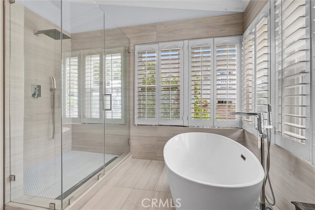 Detail Gallery Image 27 of 53 For 25432 Nottingham Ct, Laguna Hills,  CA 92653 - 5 Beds | 4/1 Baths