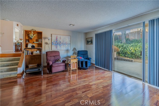 4296 Avenida Amelgado, Thousand Oaks CA: https://media.crmls.org/medias/ffedfdd5-6de9-4f6e-a93e-d2c498f71a1f.jpg