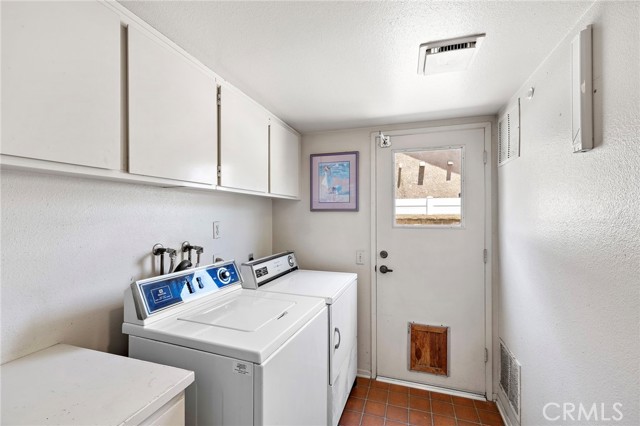 28215 Leticia, Mission Viejo CA: https://media.crmls.org/medias/ffee1bc6-9b93-46b2-8f1c-58e9ec0c3aca.jpg