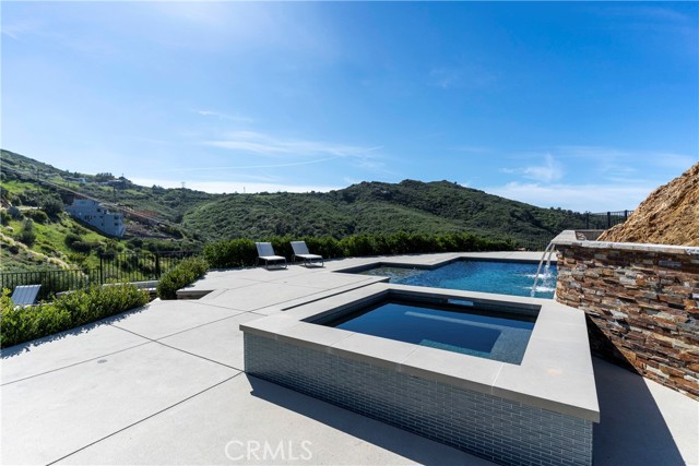 Detail Gallery Image 29 of 42 For 717 Latigo Canyon Rd, Malibu,  CA 90265 - 3 Beds | 3 Baths