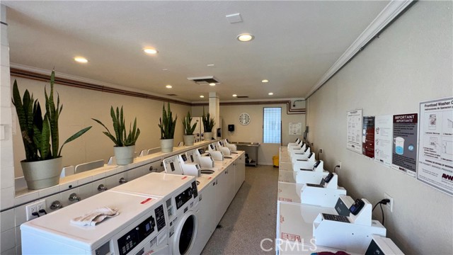 Detail Gallery Image 10 of 19 For 18645 Hatteras #208,  Tarzana,  CA 91356 - 1 Beds | 1 Baths