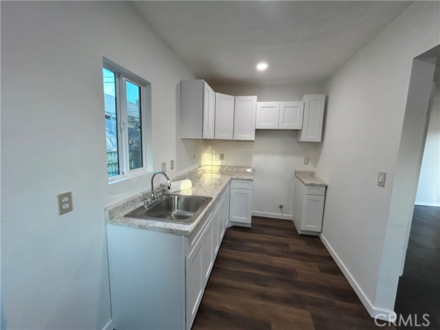 2412 Gale Avenue photo 12