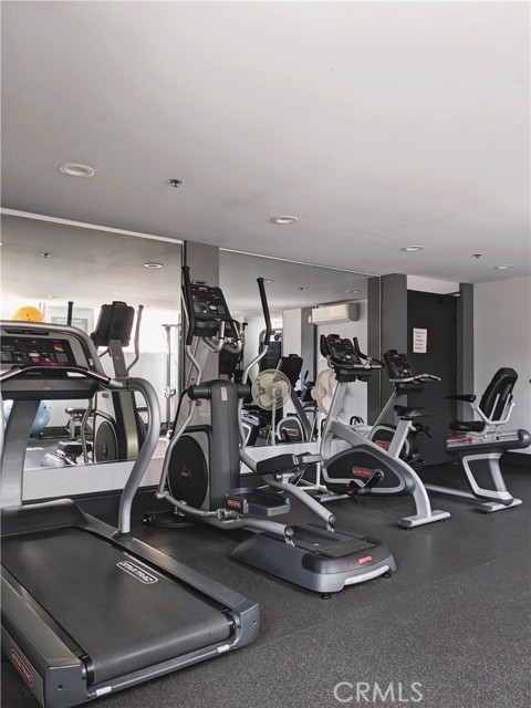 Detail Gallery Image 22 of 28 For 11162 Camarillo St #206,  –,  CA 91602 - 2 Beds | 2 Baths