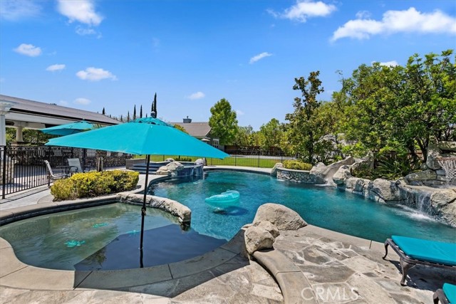 Detail Gallery Image 40 of 74 For 19017 Green Oaks Rd, Yorba Linda,  CA 92886 - 5 Beds | 4/1 Baths