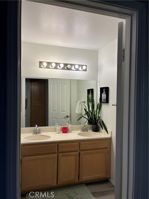 Detail Gallery Image 14 of 23 For 40060 Milkwood Lane, Murrieta,  CA 92562 - 4 Beds | 2/1 Baths