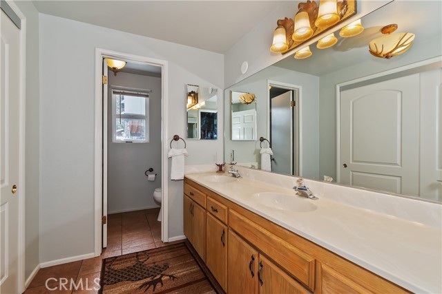 Detail Gallery Image 34 of 50 For 764 Crestwood, Big Bear Lake,  CA 92315 - 2 Beds | 2 Baths