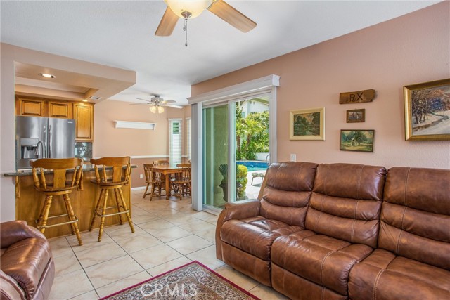 100 Waters Court, Redlands CA: https://media.crmls.org/medias/fff15654-d375-4104-b327-792fa2ab4480.jpg