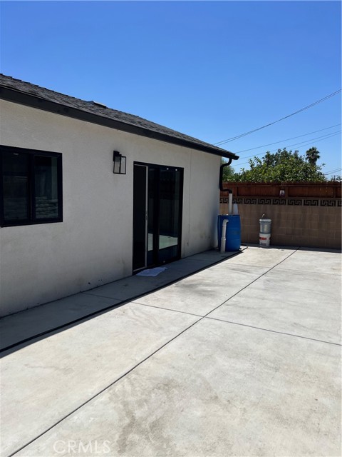 8129 Radford Avenue, North Hollywood CA: https://media.crmls.org/medias/fff1b92a-064f-4b69-9f80-4d1eaa6a842b.jpg