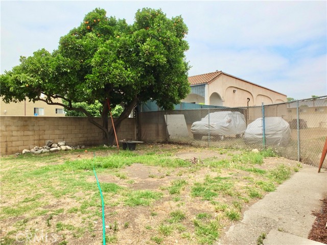 10505 Artesia Blvd., Bellflower CA: https://media.crmls.org/medias/fff24f70-e56f-4db5-b608-43a3894e95fb.jpg
