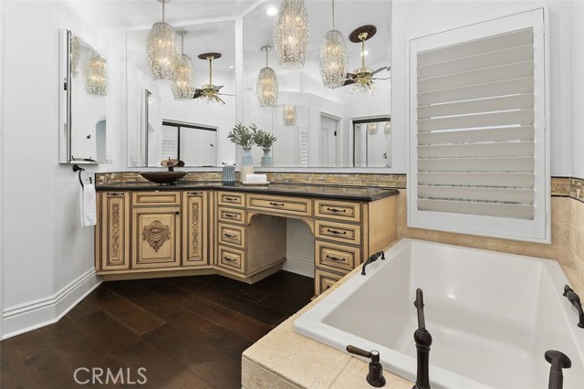 30431 Via Festivo, San Juan Capistrano CA: https://media.crmls.org/medias/fff2eba6-5cd9-44e1-98f2-82d3dce59479.jpg