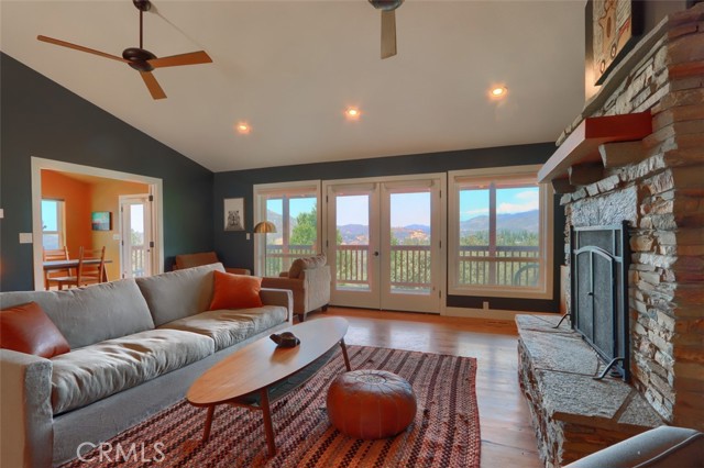 Detail Gallery Image 1 of 1 For 5636 Clouds, Mariposa,  CA 95338 - 2 Beds | 2 Baths