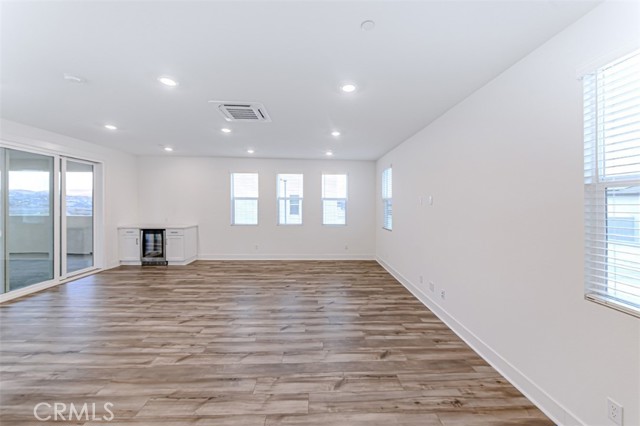 Detail Gallery Image 34 of 56 For 27503 Golden Currant, Valencia,  CA 91381 - 5 Beds | 4/1 Baths