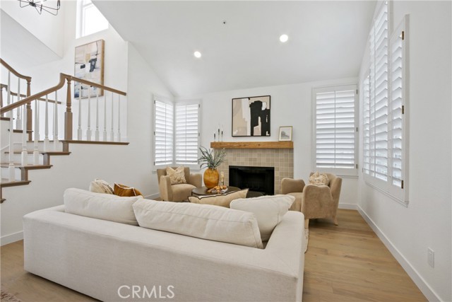 2210 Calle Opalo, San Clemente CA: https://media.crmls.org/medias/fff56899-20b6-453d-9eba-714dd1d81534.jpg