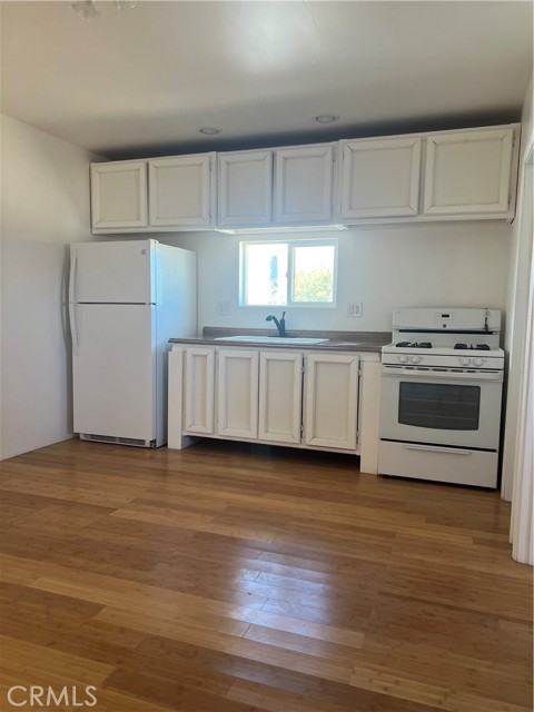 9241 E Avenue R14, Littlerock CA: https://media.crmls.org/medias/fff56be6-22e0-4d54-9936-e4dd1013c82c.jpg