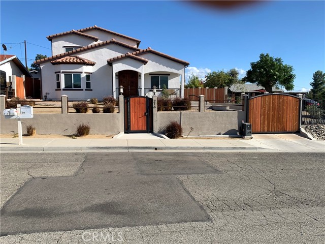 Detail Gallery Image 1 of 25 For 216 Campus Way, Lake Elsinore,  CA 92530 - 4 Beds | 3/1 Baths