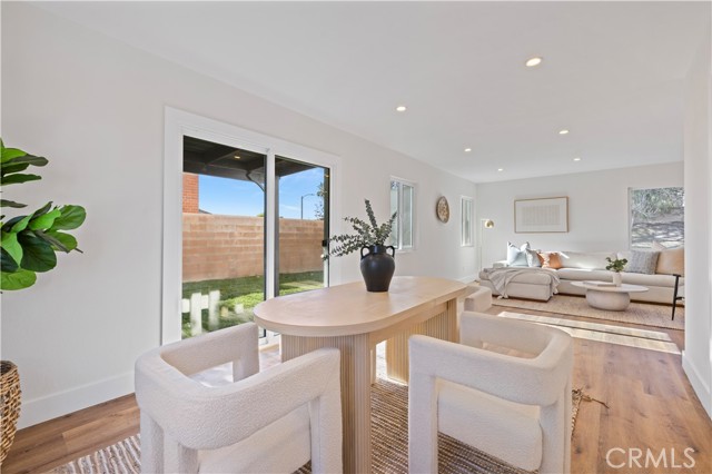 Detail Gallery Image 9 of 38 For 28218 Oaklar Dr, Saugus,  CA 91350 - 4 Beds | 3 Baths