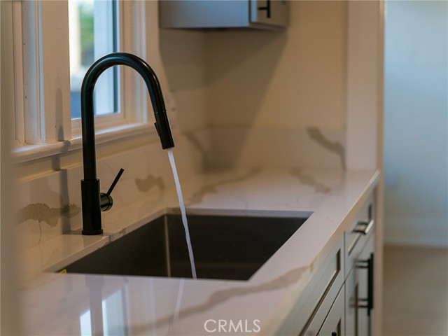 Detail Gallery Image 11 of 59 For 3453 Estrada, Los Angeles,  CA 90023 - 2 Beds | 2 Baths