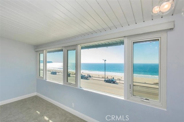 Detail Gallery Image 2 of 16 For 1710 Esplanade #G,  Redondo Beach,  CA 90277 - 1 Beds | 1 Baths