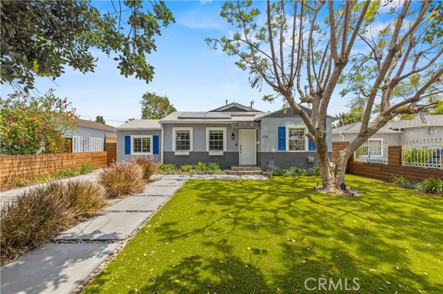 Detail Gallery Image 1 of 43 For 5834 Satsuma Ave, North Hollywood,  CA 91601 - 3 Beds | 2 Baths