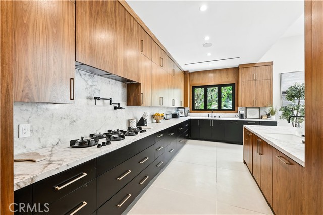 4609 Louise Avenue, Encino CA: https://media.crmls.org/medias/fff837c7-4407-4ac1-91c0-f0f48390397e.jpg