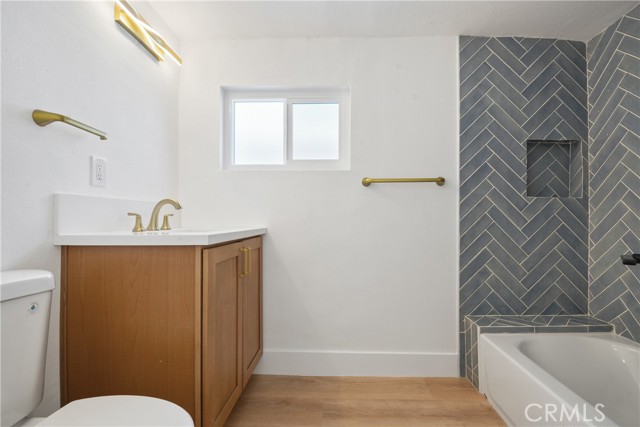 Detail Gallery Image 6 of 10 For 8330 Elburg, Paramount,  CA 90723 - 3 Beds | 1 Baths