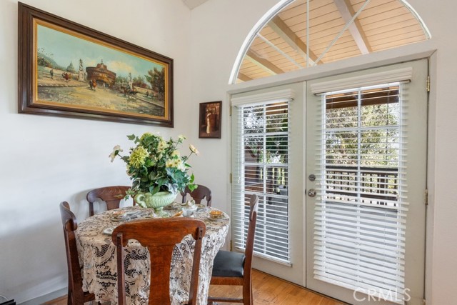 Detail Gallery Image 14 of 34 For 17247 Encina Dr, Lake Elsinore,  CA 92530 - 5 Beds | 2/1 Baths