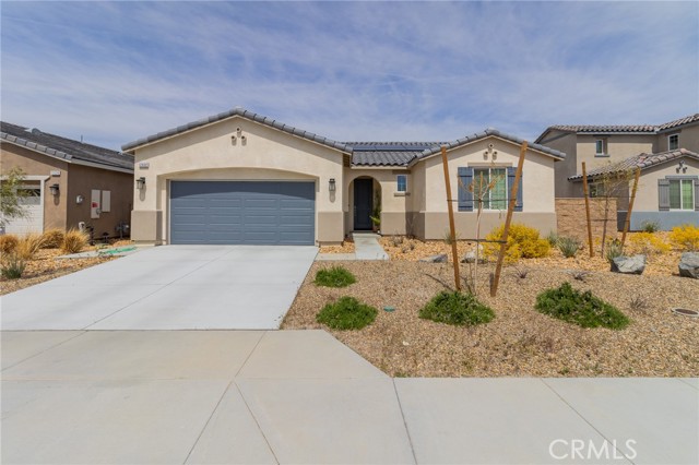 Detail Gallery Image 1 of 33 For 12632 Ojo Caliente St, Victorville,  CA 92392 - 3 Beds | 2 Baths