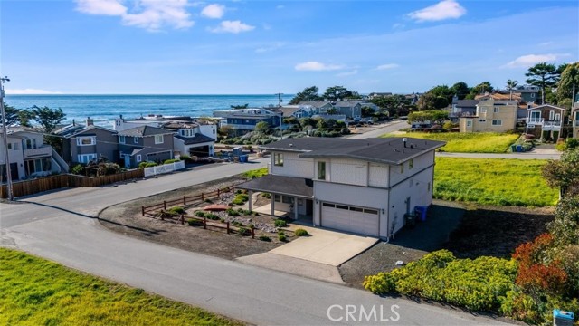 Detail Gallery Image 2 of 69 For 305 Ivar Street, Cambria,  CA 93428 - 3 Beds | 3/1 Baths