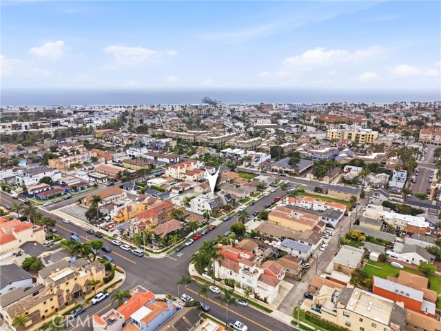 Detail Gallery Image 46 of 47 For 220 Detroit Ave, Huntington Beach,  CA 92648 - 3 Beds | 2/1 Baths