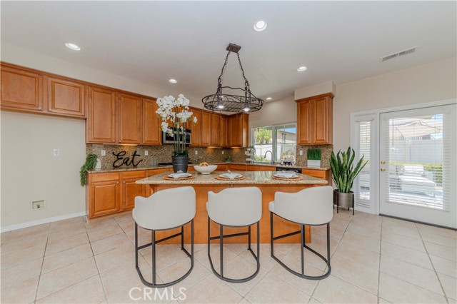 2142 Root Street, Fullerton CA: https://media.crmls.org/medias/fffaf3e7-8900-4a74-8704-e9affd2f2cdc.jpg