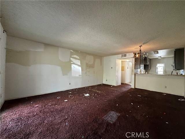 Detail Gallery Image 8 of 10 For 7101 Farralone Ave #113,  Canoga Park,  CA 91303 - 1 Beds | 1 Baths