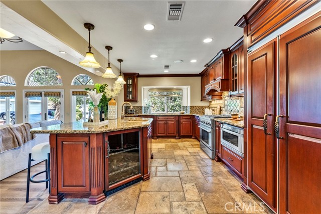 Detail Gallery Image 21 of 49 For 762 Harwood Ct, San Dimas,  CA 91773 - 4 Beds | 3 Baths