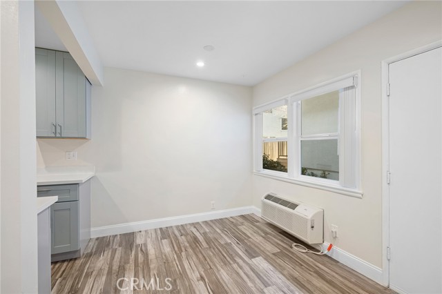 Detail Gallery Image 7 of 15 For 2930 Fairmount Ave #B,  La Crescenta,  CA 91214 - 1 Beds | 1 Baths